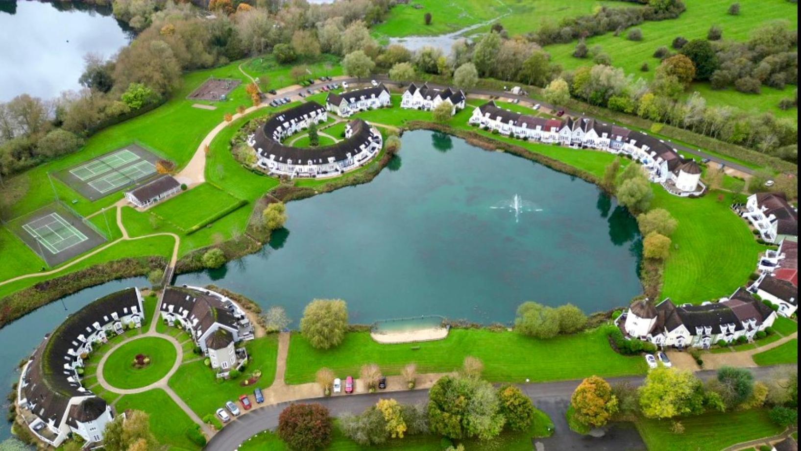 Nyhavn Villa Cirencester Eksteriør billede